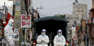 Эксперт прокомментировал ситуацию с COVID-19 в Индии