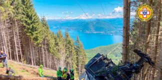 В северной Италии рухнула кабина канатной дороги