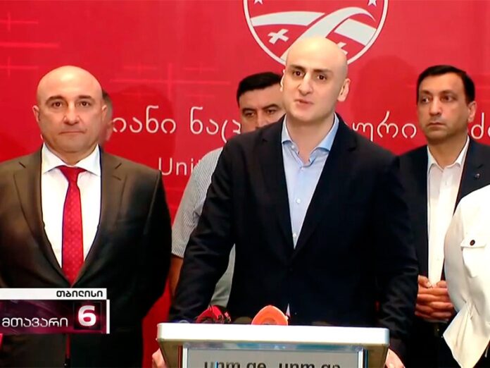 partija-saakashvili-reshila-prekratit-bojkot-parlamenta-gruzii-883d1bc