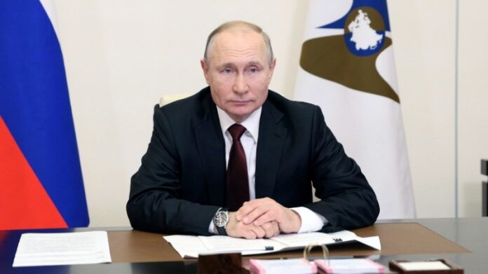 putin-prizval-ne-ekonomit-na-peredvizhnyh-medkompleksah-185f07a