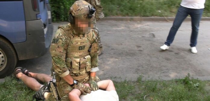 budut-zhdat-rossiju-v-tesnyh-kamerah-blizhajshie-15-let-istochnik-pro-predatelej-v-sbu-rabotavshih-na-rf-37728c1