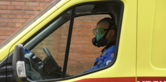 В России зарегистрировали 18 341 случай коронавируса за сутки