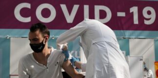 Опрос показал, какие меры россияне считают важными для борьбы с пандемией