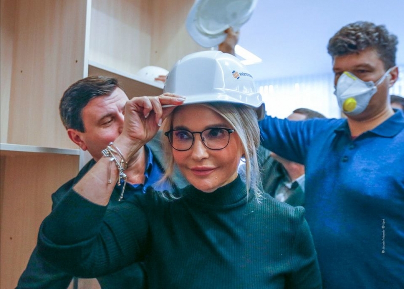 Тимошенко потроллила объявивших "крестовый поход" Авакова и Ко: "Не совсем то, о чем вы подумали"