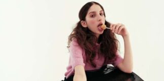 Nino Basilaya выпустила первую песню после ухода от Монатика