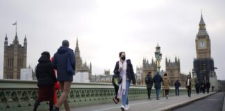 Власти Британии с 24 февраля отменяют обязательную самоизоляцию для больных коронавирусом