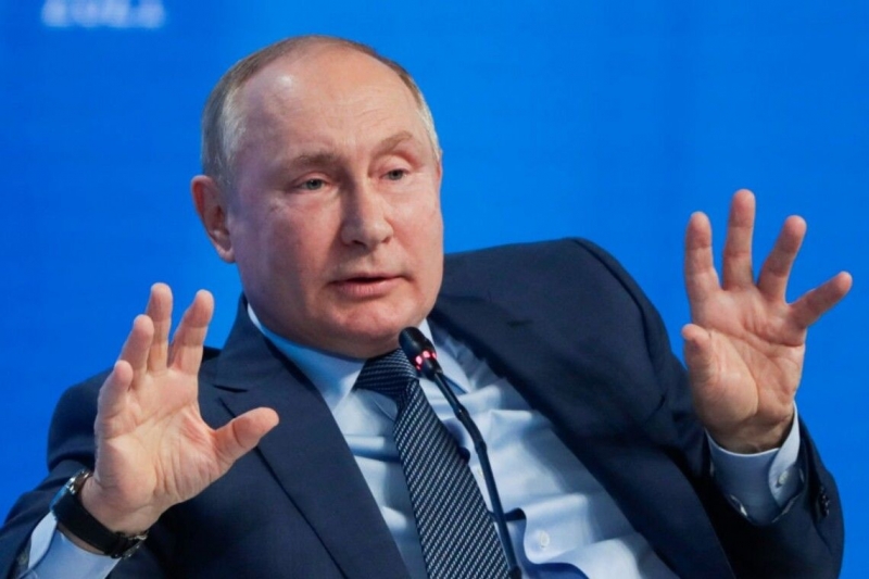 Путин готов обсуждать Крым и Донбасс на встрече с Зеленским, но ставит условие 