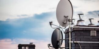 Жителей Днепра призвали убрать спутниковые антенны с фасадов домов для защиты от вражеской авиации