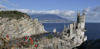 Эпидемиологические ограничения в Крыму ослабили ко Дню Победы