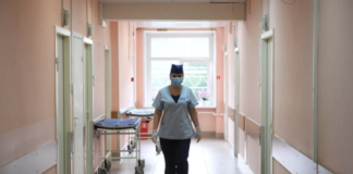 В России за сутки госпитализировали 1218 человек с коронавирусом