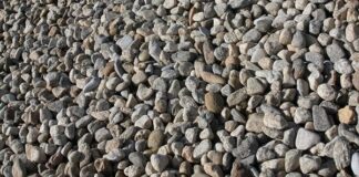 Щебень гравийный: характеристики, где используется?