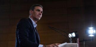 Премьер Испании заболел коронавирусом