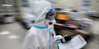 В России за сутки госпитализировали 4086 человек с коронавирусом