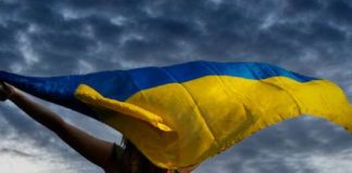 Lego, Balenciaga и «Червона калина». Как год войны в Украине изменил мир