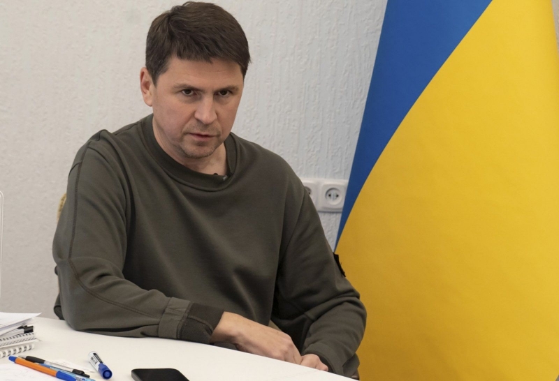 Подоляк возмутился вопросом о причинах увольнений в ОП Украины: "Есть претензии..."