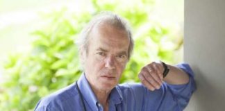 Умер известный британский писатель из писательской династии