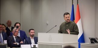 Зеленский впервые отреагировал на угрозы РФ ликвидировать его после атаки дронов на Кремль