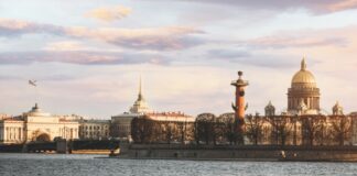 В Петербурге продлили антиковидные ограничения до конца 2024 года