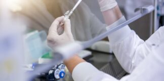 Профилактолог Токарев прокомментировал сообщения о новой мутации COVID-19