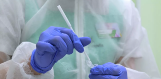 Вирусолог Карпова рассказала, опасен ли новый вариант коронавируса FLiRT