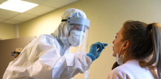 Вирусолог: «омикрон» можно считать естественным избавлением от пандемии СOVID-19