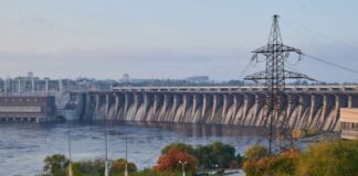 ДнепроГЭС в критическом состоянии после ударов РФ, о производстве электричества речь не идет — Федоров