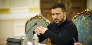 Крушение самолета Embraer 190: Зеленский поручил разведке передать данные партнерам