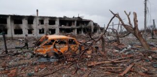 На временно оккупированной части Донбасса старшеклассники вынуждены убирать завалы, чтобы поступить в «вузы», – ЦНС