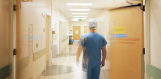 Россиянам назвали оптимальное время для вакцинации против гриппа