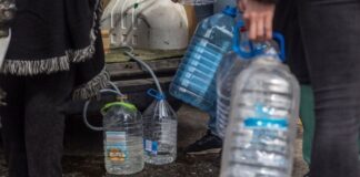 В Донецке усиливается водный кризис: жители грозят ехать «к Путину в Ростов»