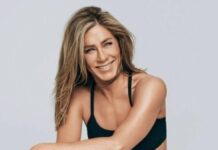 Дженнифер Энистон ответила на обвинения в пластических операциях