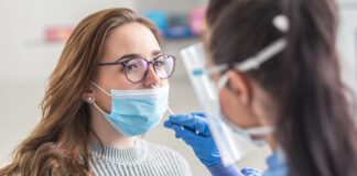 Россиянам пояснили, насколько опасен новый вариант коронавируса «стратус»