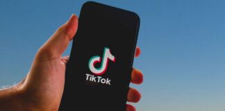 Стоит ли закрыть китайский TikTok в Украине – опрос