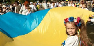 Украинцы рассказали, как живут на самом деле: каков процент бедных и зажиточных – опрос