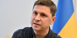 Подоляк нашел способ объяснить, почему Западу «выгодно» отвечать на угрозы со стороны РФ